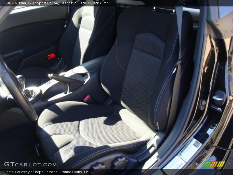 Magnetic Black / Black Cloth 2009 Nissan 370Z Sport Coupe