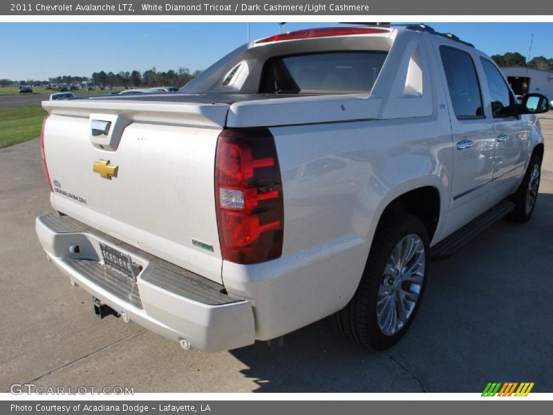 White Diamond Tricoat / Dark Cashmere/Light Cashmere 2011 Chevrolet Avalanche LTZ