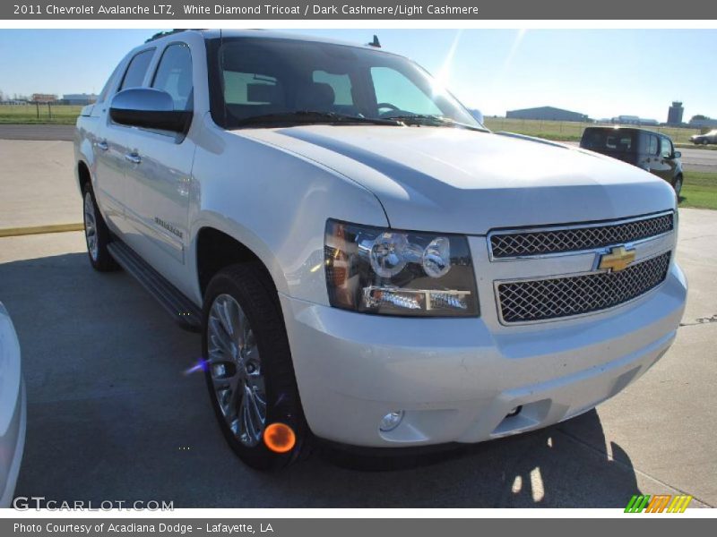 White Diamond Tricoat / Dark Cashmere/Light Cashmere 2011 Chevrolet Avalanche LTZ