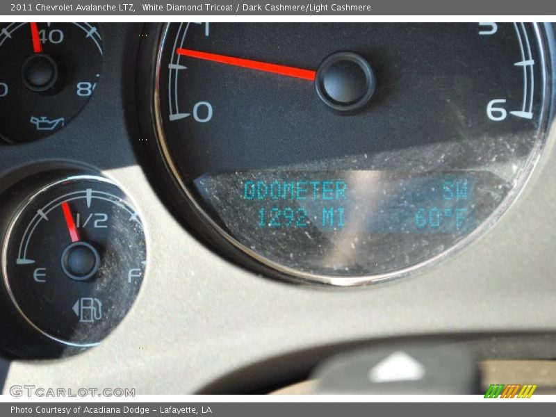 White Diamond Tricoat / Dark Cashmere/Light Cashmere 2011 Chevrolet Avalanche LTZ