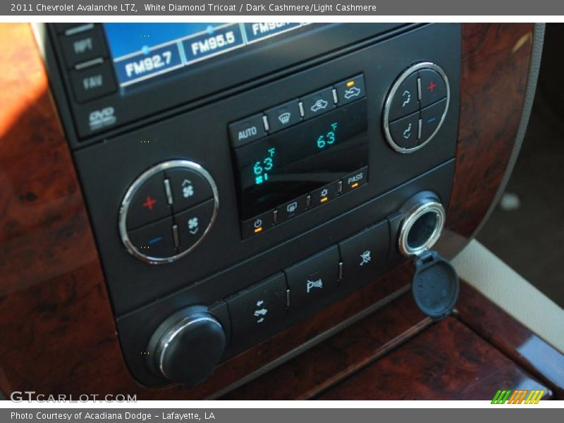 Controls of 2011 Avalanche LTZ