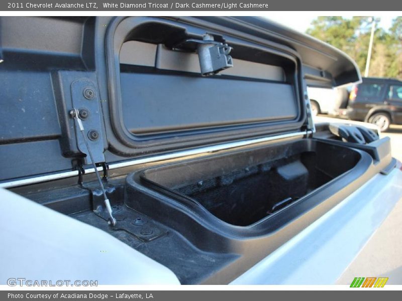 White Diamond Tricoat / Dark Cashmere/Light Cashmere 2011 Chevrolet Avalanche LTZ