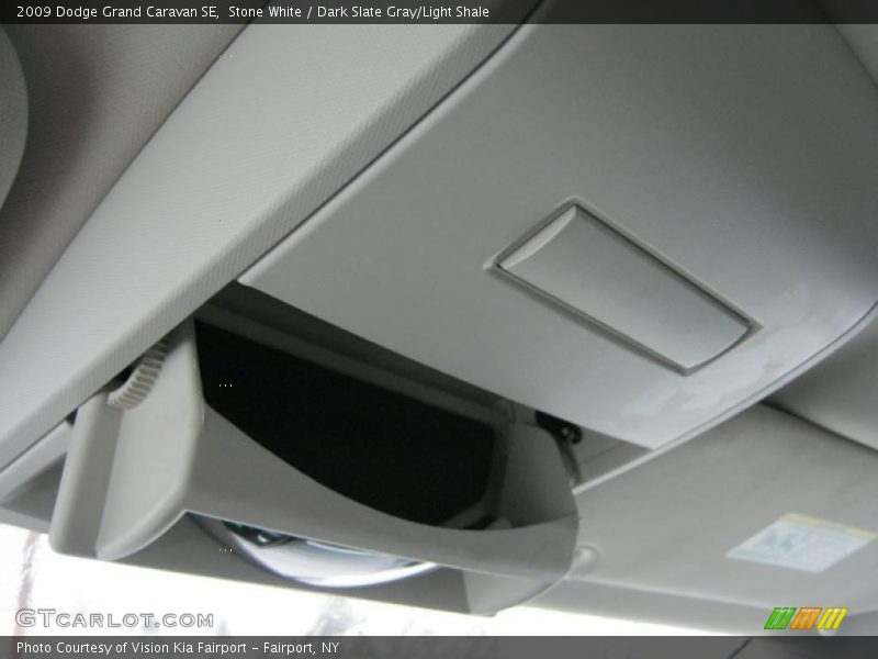 Stone White / Dark Slate Gray/Light Shale 2009 Dodge Grand Caravan SE