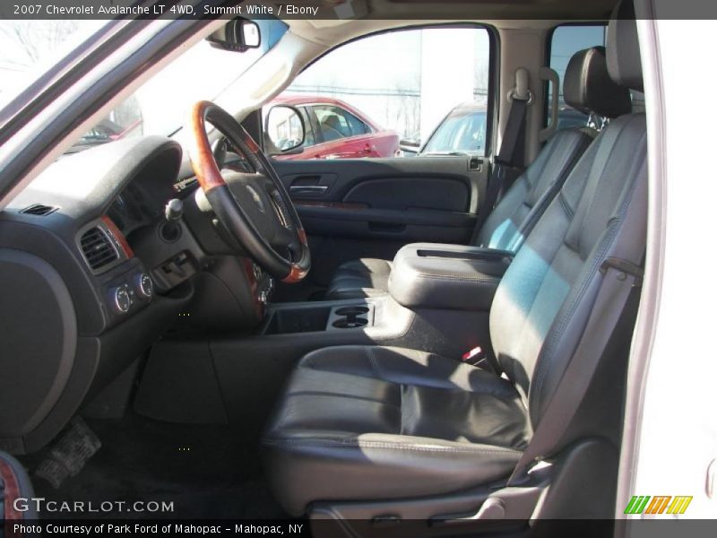 Summit White / Ebony 2007 Chevrolet Avalanche LT 4WD