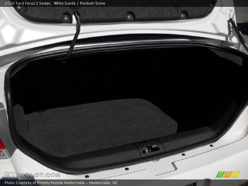 White Suede / Medium Stone 2010 Ford Focus S Sedan