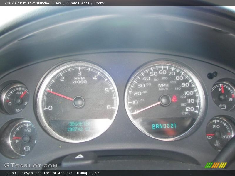 Summit White / Ebony 2007 Chevrolet Avalanche LT 4WD