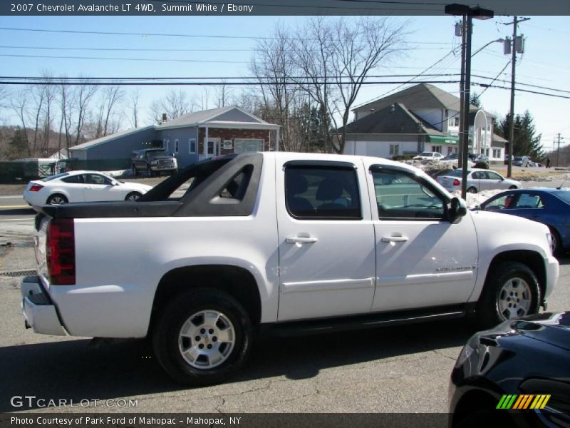 Summit White / Ebony 2007 Chevrolet Avalanche LT 4WD