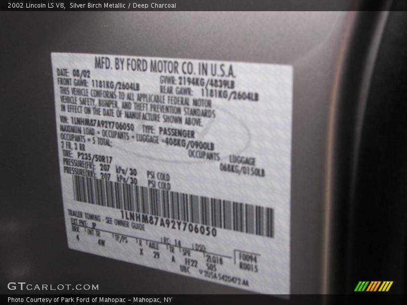 Silver Birch Metallic / Deep Charcoal 2002 Lincoln LS V8
