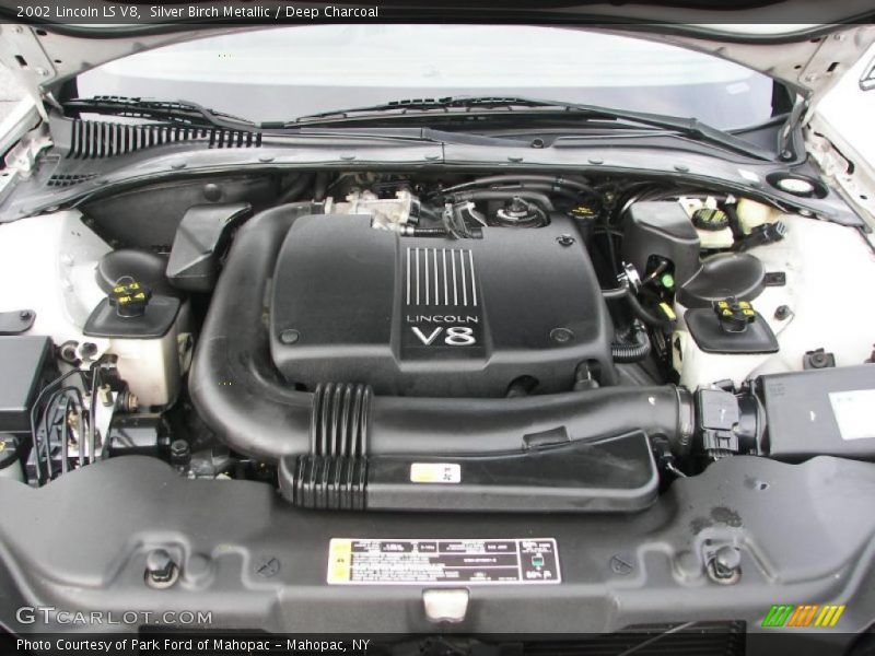 Silver Birch Metallic / Deep Charcoal 2002 Lincoln LS V8