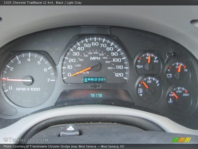 Black / Light Gray 2005 Chevrolet TrailBlazer LS 4x4