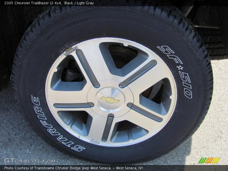 Black / Light Gray 2005 Chevrolet TrailBlazer LS 4x4