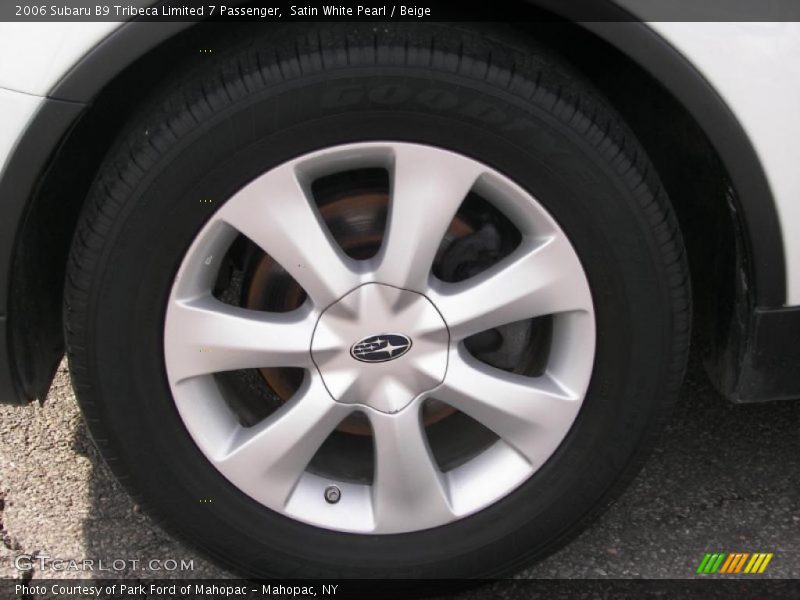  2006 B9 Tribeca Limited 7 Passenger Wheel