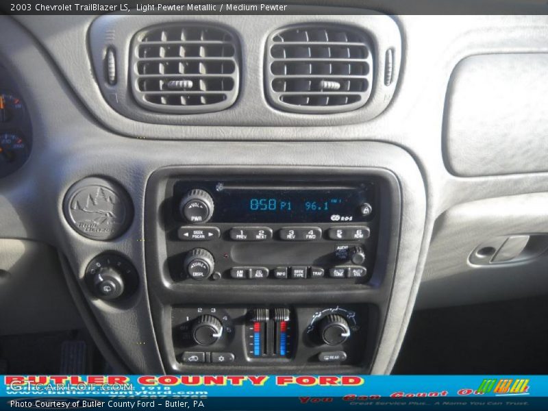 Light Pewter Metallic / Medium Pewter 2003 Chevrolet TrailBlazer LS