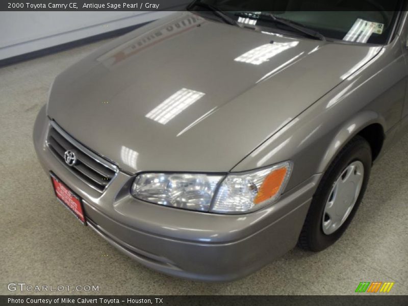 Antique Sage Pearl / Gray 2000 Toyota Camry CE
