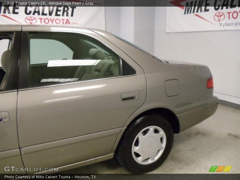 Antique Sage Pearl / Gray 2000 Toyota Camry CE