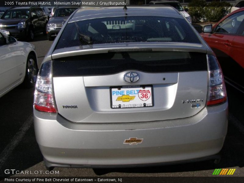 Millenium Silver Metallic / Gray/Burgundy 2005 Toyota Prius Hybrid