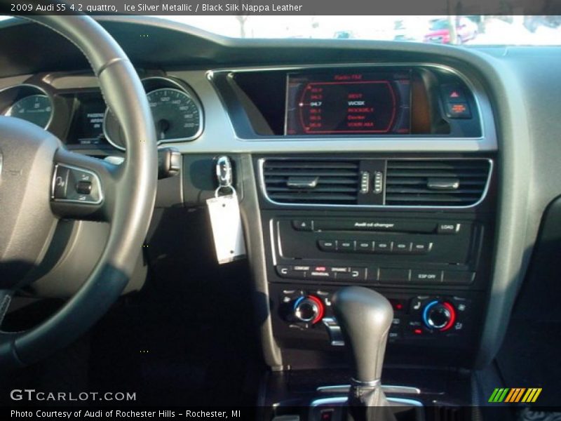 Ice Silver Metallic / Black Silk Nappa Leather 2009 Audi S5 4.2 quattro