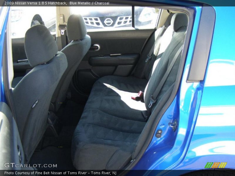 Blue Metallic / Charcoal 2009 Nissan Versa 1.8 S Hatchback