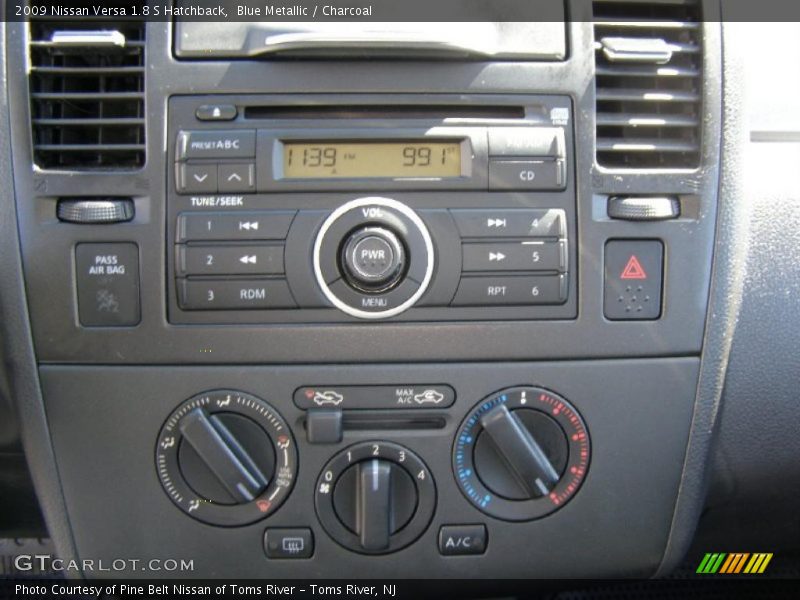Blue Metallic / Charcoal 2009 Nissan Versa 1.8 S Hatchback