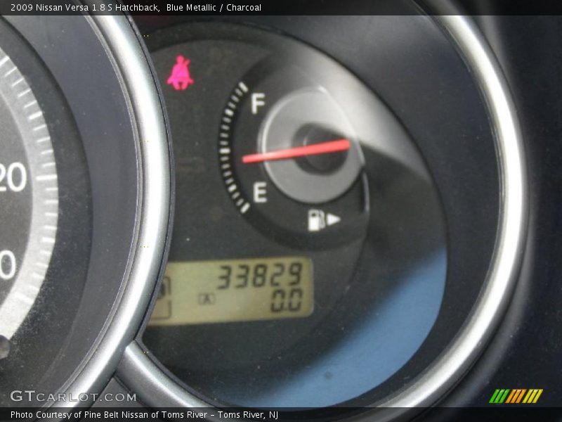 Blue Metallic / Charcoal 2009 Nissan Versa 1.8 S Hatchback