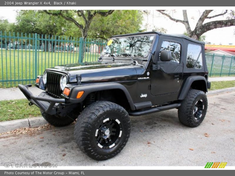 Black / Khaki 2004 Jeep Wrangler X 4x4