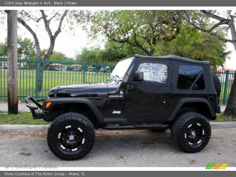 Black / Khaki 2004 Jeep Wrangler X 4x4