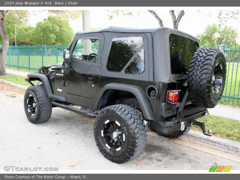 Black / Khaki 2004 Jeep Wrangler X 4x4