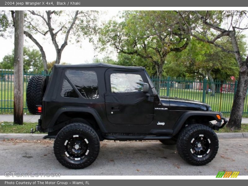 Black / Khaki 2004 Jeep Wrangler X 4x4