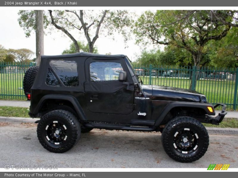 Black / Khaki 2004 Jeep Wrangler X 4x4