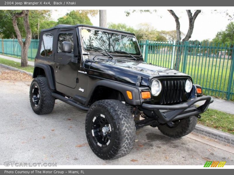 Black / Khaki 2004 Jeep Wrangler X 4x4