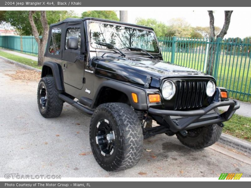 Black / Khaki 2004 Jeep Wrangler X 4x4