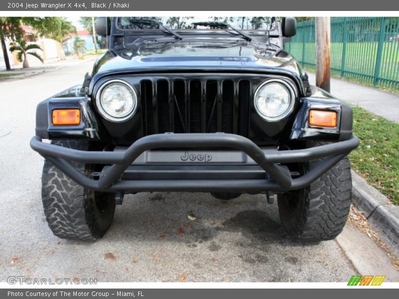 Black / Khaki 2004 Jeep Wrangler X 4x4