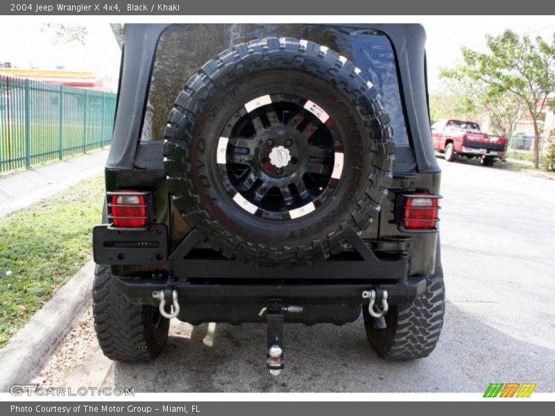 Black / Khaki 2004 Jeep Wrangler X 4x4