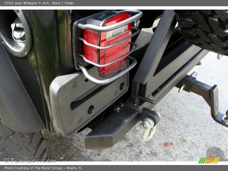 Black / Khaki 2004 Jeep Wrangler X 4x4