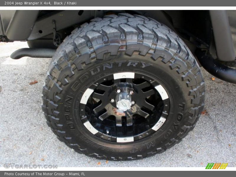 Black / Khaki 2004 Jeep Wrangler X 4x4