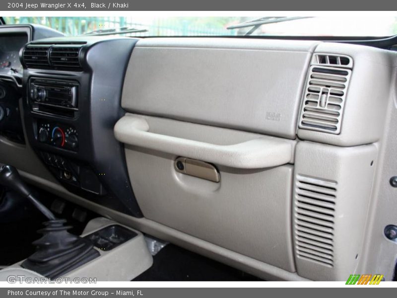 Black / Khaki 2004 Jeep Wrangler X 4x4