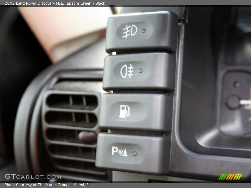 Controls of 2003 Discovery HSE