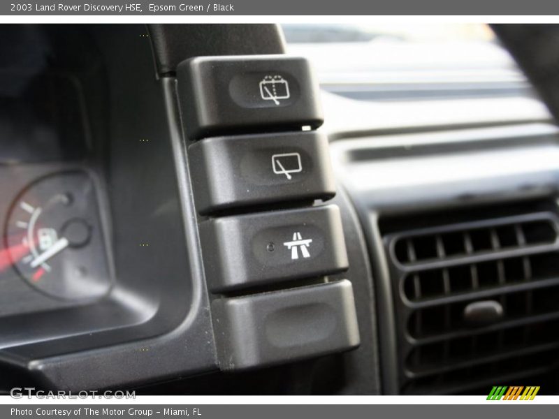 Controls of 2003 Discovery HSE