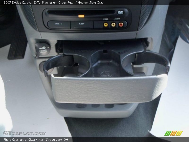 Magnesium Green Pearl / Medium Slate Gray 2005 Dodge Caravan SXT