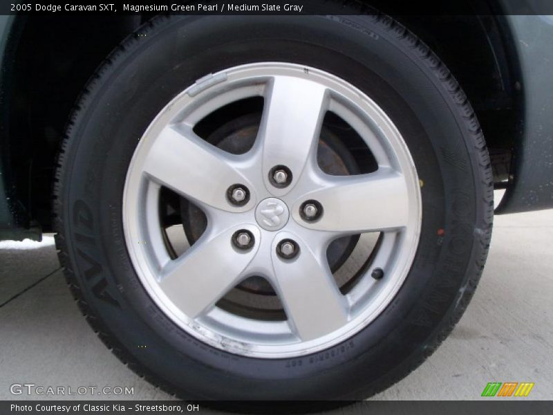Magnesium Green Pearl / Medium Slate Gray 2005 Dodge Caravan SXT