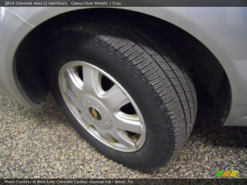Galaxy Silver Metallic / Gray 2004 Chevrolet Aveo LS Hatchback