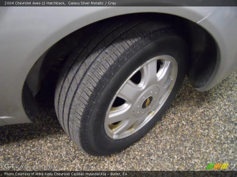 Galaxy Silver Metallic / Gray 2004 Chevrolet Aveo LS Hatchback