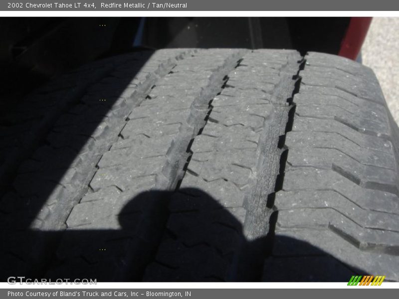 Redfire Metallic / Tan/Neutral 2002 Chevrolet Tahoe LT 4x4