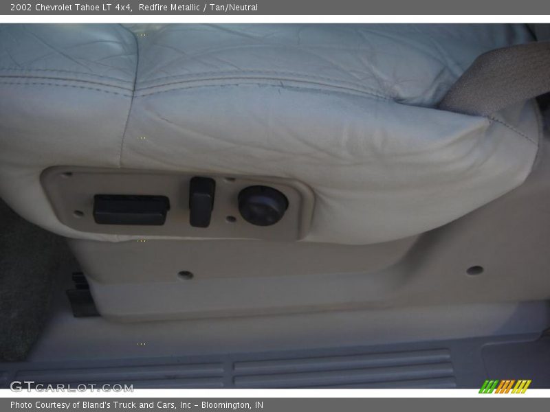 Redfire Metallic / Tan/Neutral 2002 Chevrolet Tahoe LT 4x4