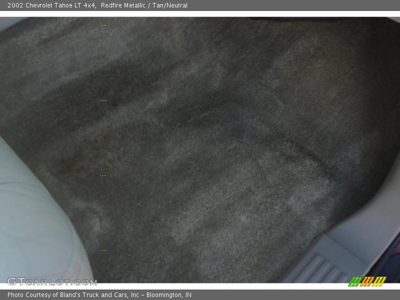 Redfire Metallic / Tan/Neutral 2002 Chevrolet Tahoe LT 4x4