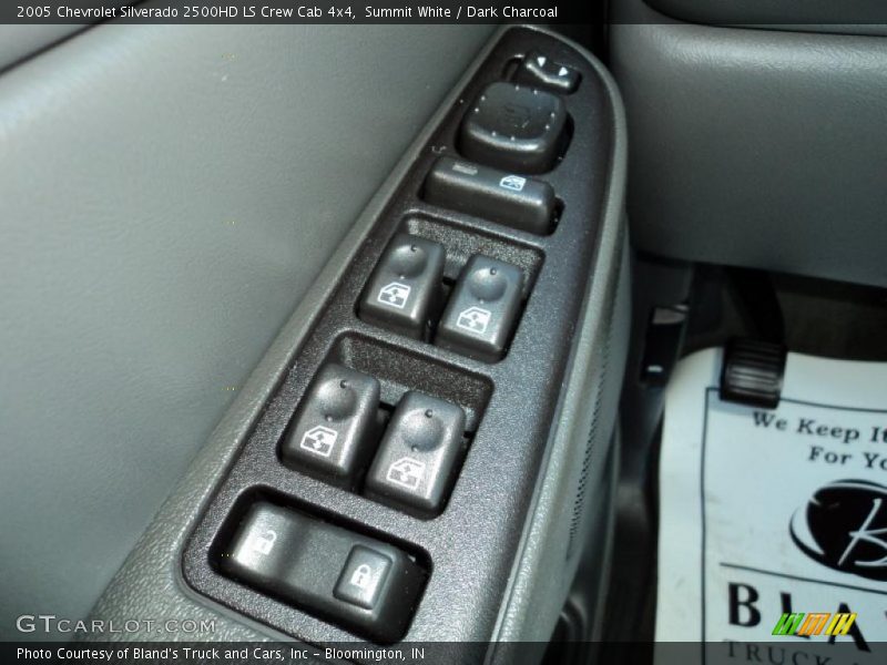 Controls of 2005 Silverado 2500HD LS Crew Cab 4x4