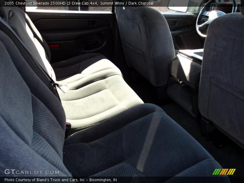 Summit White / Dark Charcoal 2005 Chevrolet Silverado 2500HD LS Crew Cab 4x4