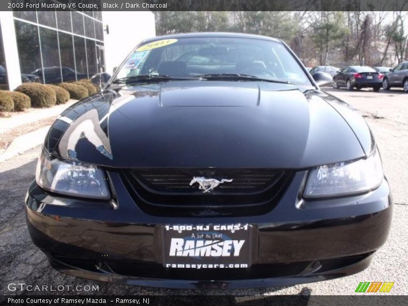 Black / Dark Charcoal 2003 Ford Mustang V6 Coupe