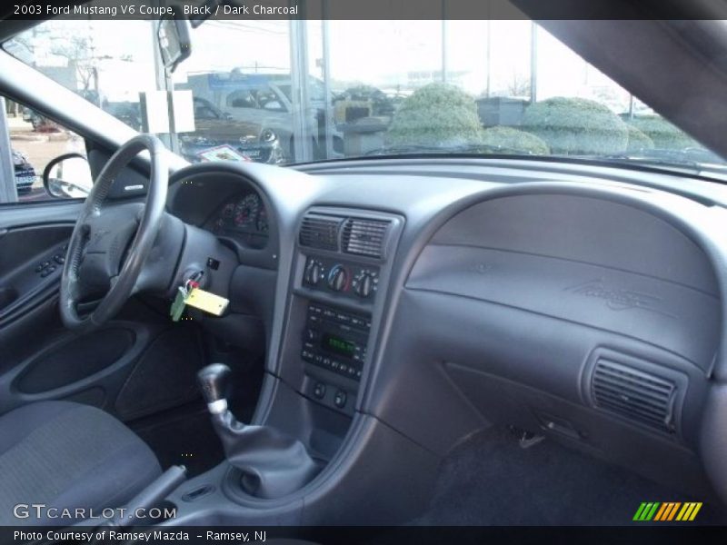 Black / Dark Charcoal 2003 Ford Mustang V6 Coupe