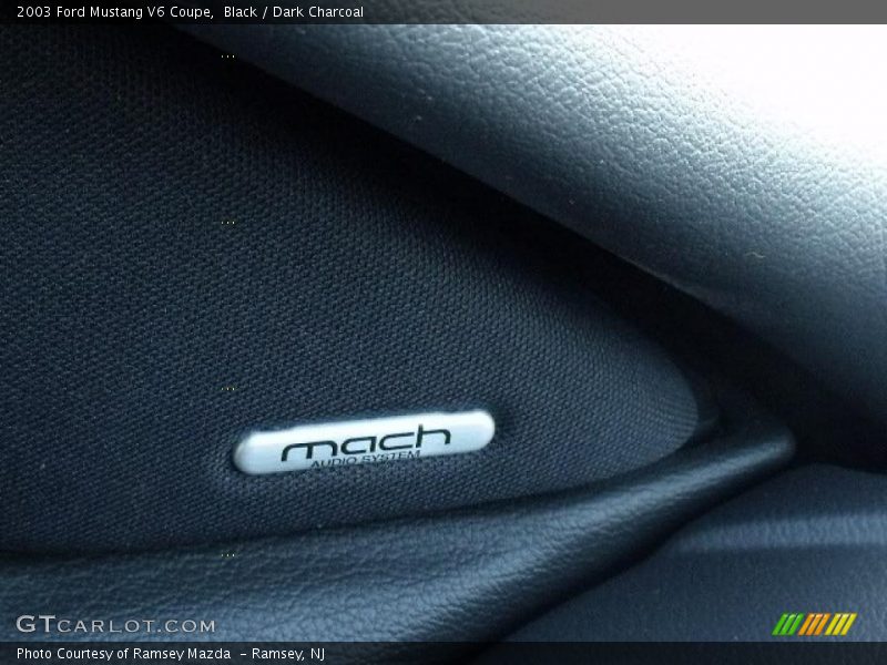 Black / Dark Charcoal 2003 Ford Mustang V6 Coupe